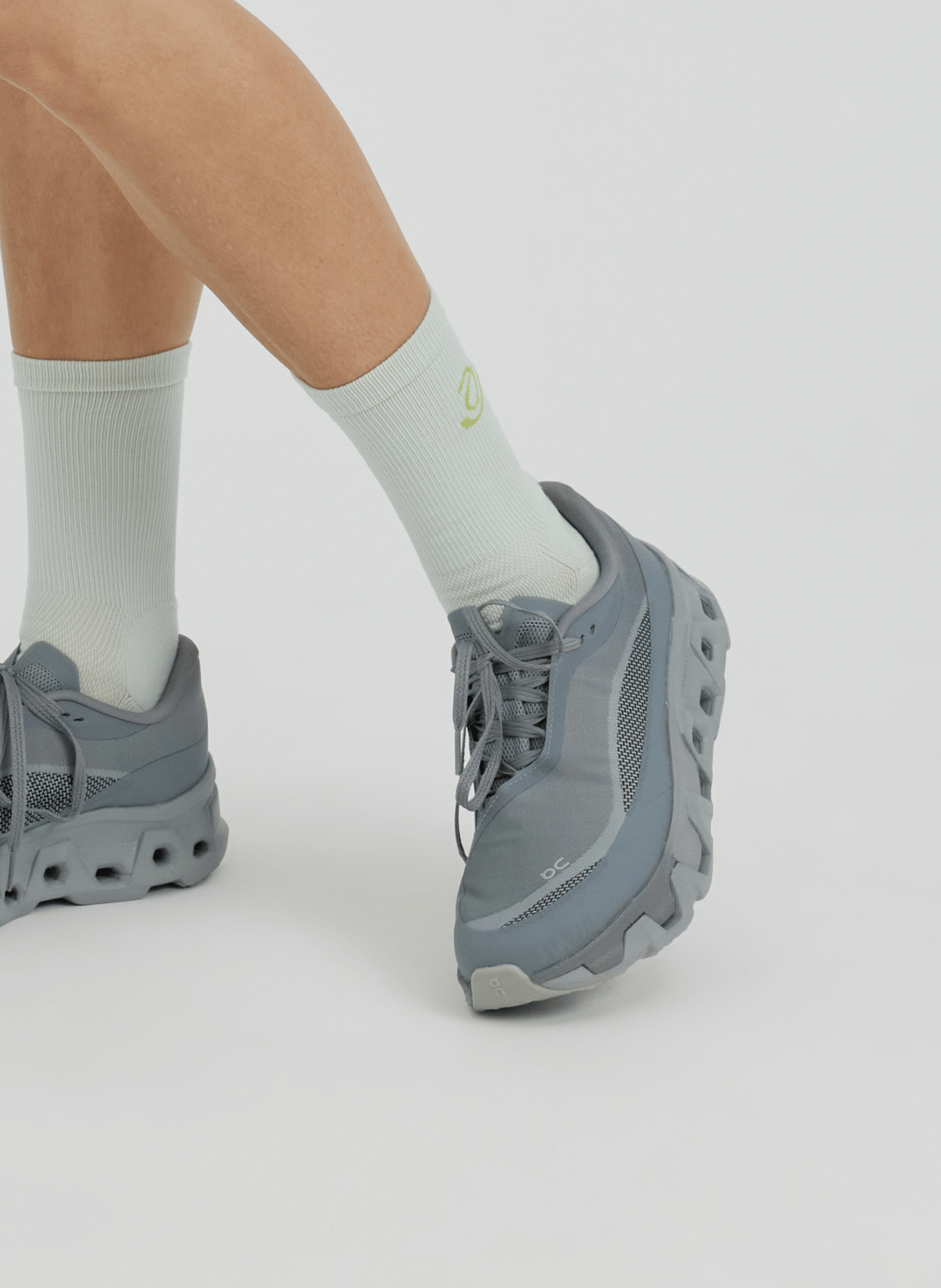 Pruzan Running Softhold Crew Socks