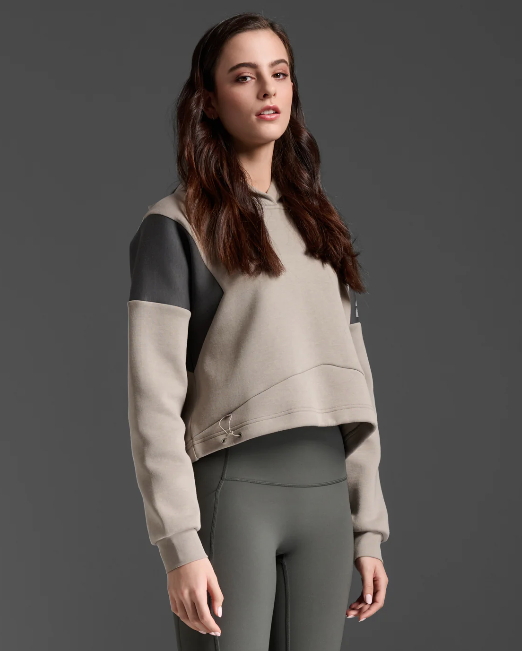 2XU Form Spliced Crop Hoodie