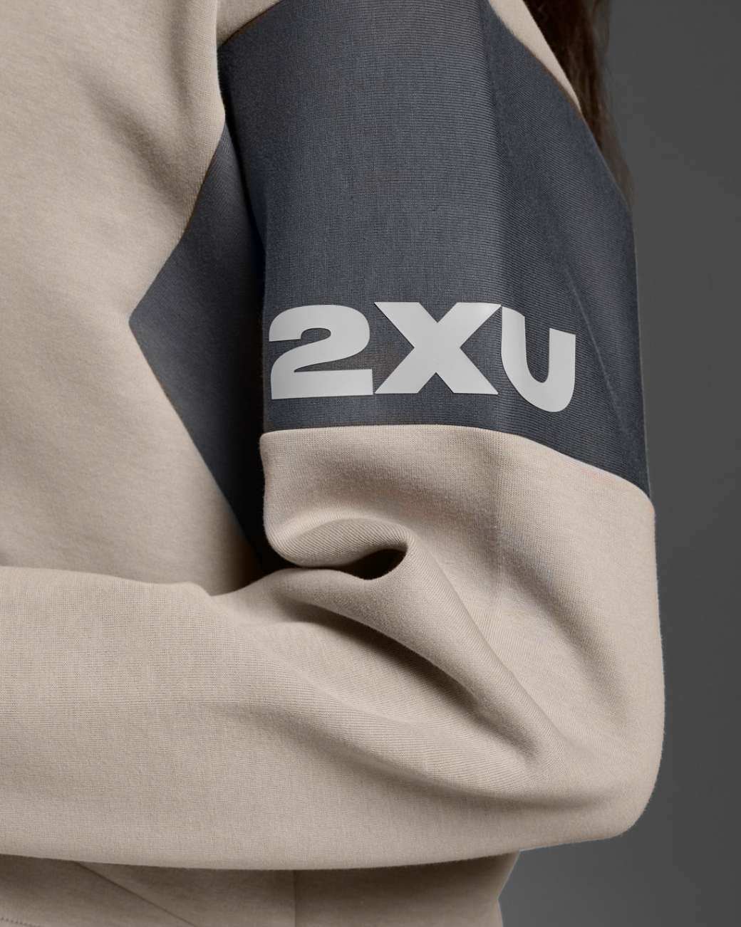 2XU Form Spliced Crop Hoodie