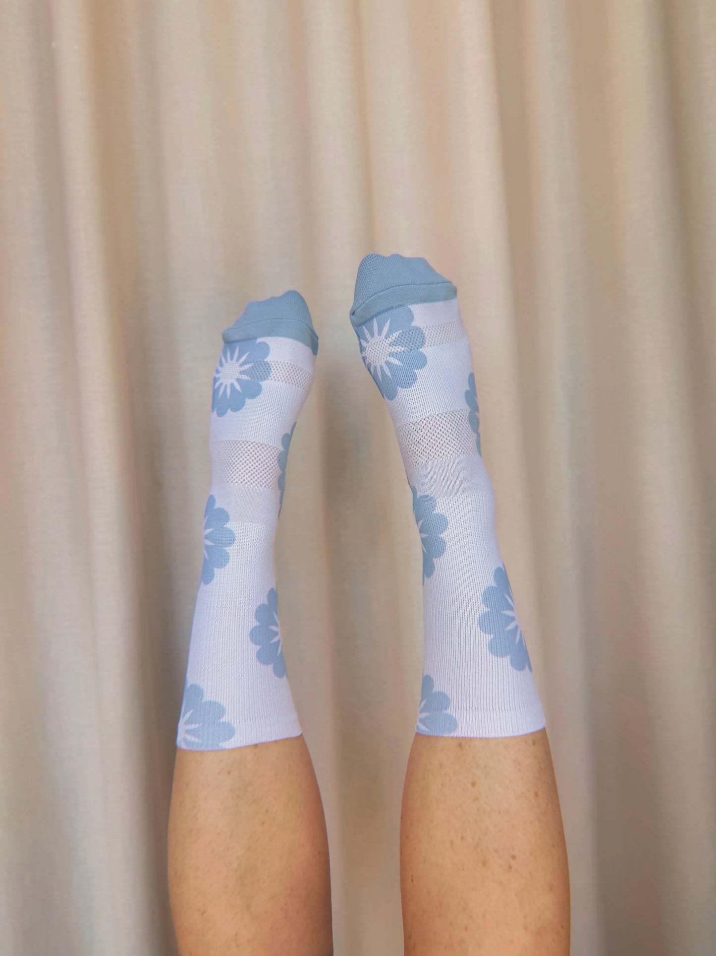 Samsara Performance Crew Socks