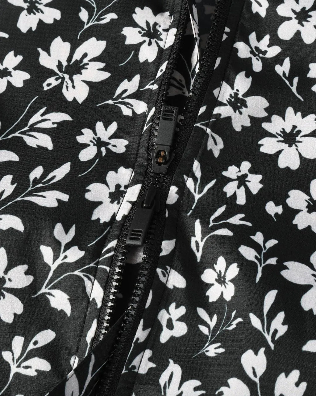 Samsara Stop The Wind Cycling Vest - Black Floral Maze
