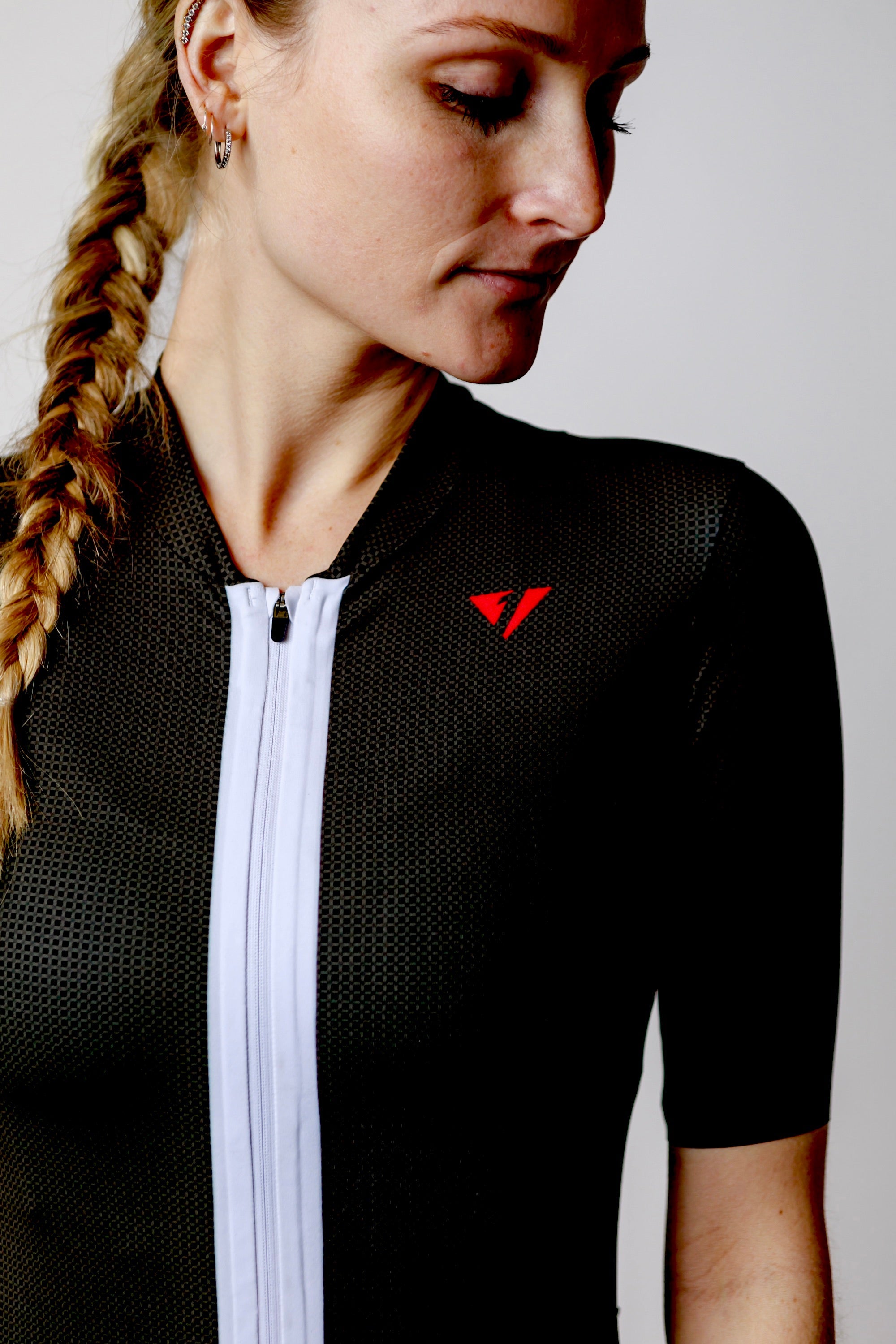 Kansept1 Women's ProSpec Rouleur SZ Jersey | TEAM ISSUE | Obsidian Black CF with white race stripe
