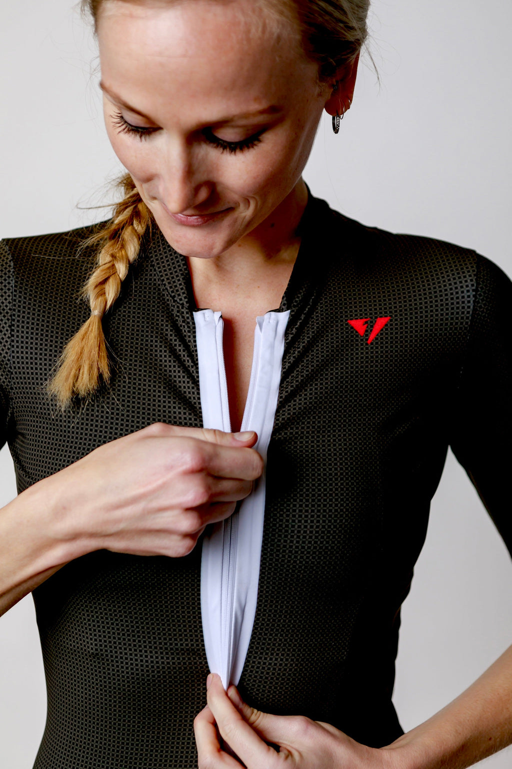 Kansept1 Women's ProSpec Rouleur SZ Jersey | TEAM ISSUE | Obsidian Black CF with white race stripe