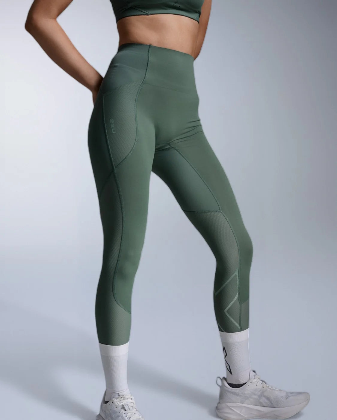 2XU Aero Mesh Hi-Rise Compression Tights–Olive Leaf