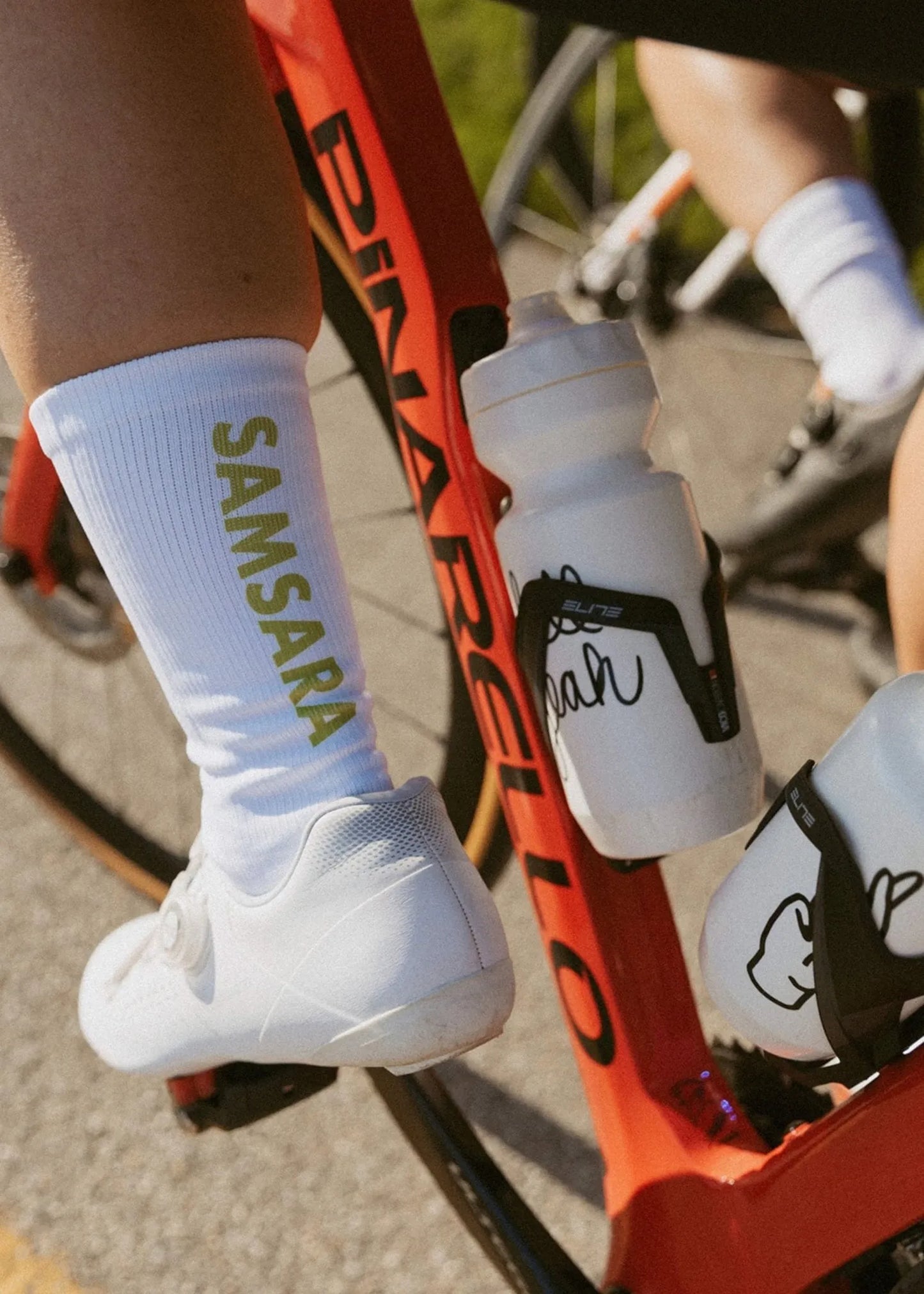 Performance Crew Socks - White